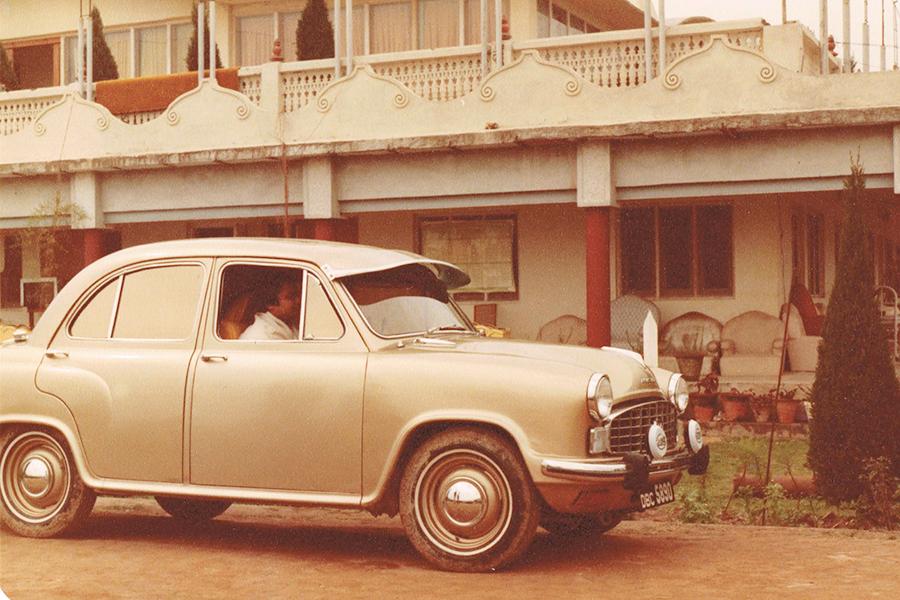 Brahmachari Girish Ji had privilege to drive Maharishi Ji in golden
Ambassador car, specially designed for Maharishi Ji. Maharishi Nagar, NOIDA 1987